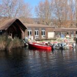 De visser, zijn habitat en ambacht en het meer van Neuchâtel